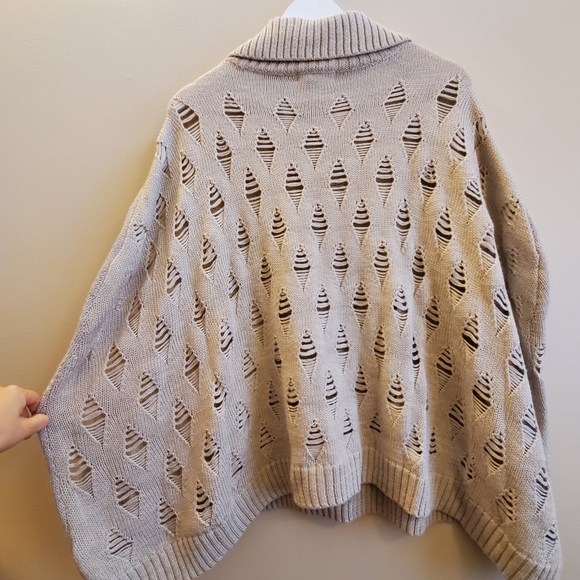 Kenar poncho with collar L/XL, beige color - Picture 9 of 11